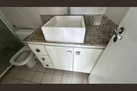 Apartamento à venda com 69m², 2 quartos e 1 vagaBanheiro do Quarto 2