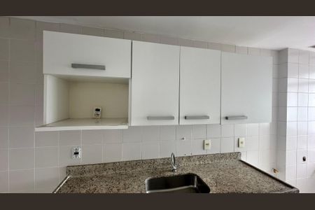 Apartamento à venda com 69m², 2 quartos e 1 vagaCozinha