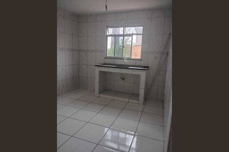 Casa para alugar com 2 quartos, 100m² em Chácaras Arcampo, Duque de Caxias