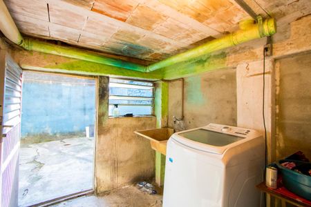 Casa à venda com 240m², 3 quartos e 3 vagas Casa à venda com 240m², 3 quartos e 3 vagasÁrea de serviço