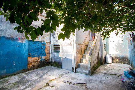 Casa à venda com 240m², 3 quartos e 3 vagas Casa à venda com 240m², 3 quartos e 3 vagasQuintal