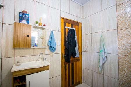 Casa à venda com 240m², 3 quartos e 3 vagas Casa à venda com 240m², 3 quartos e 3 vagasBanheiro social