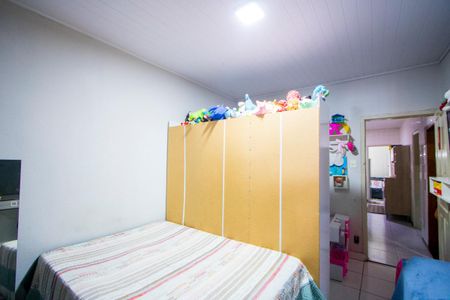 Casa à venda com 240m², 3 quartos e 3 vagas Casa à venda com 240m², 3 quartos e 3 vagasQuarto 2