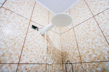 Casa à venda com 240m², 3 quartos e 3 vagas Casa à venda com 240m², 3 quartos e 3 vagasBanheiro social