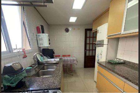 Apartamento à venda com 104m², 3 quartos e 3 vagasFoto 01