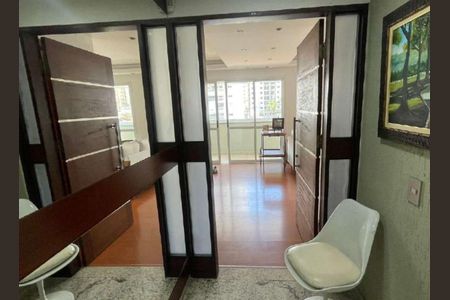 Apartamento à venda com 104m², 3 quartos e 3 vagasFoto 01