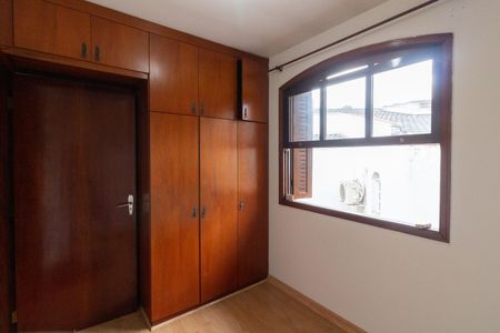 Casa à venda com 152m², 3 quartos e 2 vagas Casa à venda com 152m², 3 quartos e 2 vagasQuarto 2