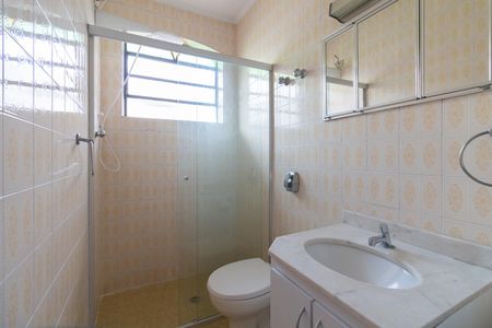 Casa à venda com 152m², 3 quartos e 2 vagas Casa à venda com 152m², 3 quartos e 2 vagasBanheiro