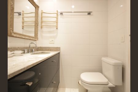 Apartamento para alugar com 280m², 3 quartos e 5 vagasBanheiro da Suíte 3