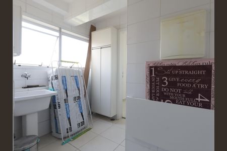 Apartamento para alugar com 280m², 3 quartos e 5 vagasÁrea de Serviço