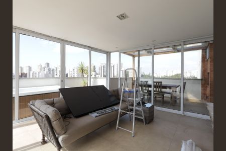 Apartamento para alugar com 280m², 3 quartos e 5 vagasSala