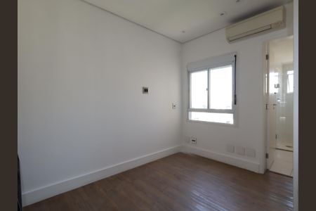 Apartamento para alugar com 280m², 3 quartos e 5 vagasSuíte 2