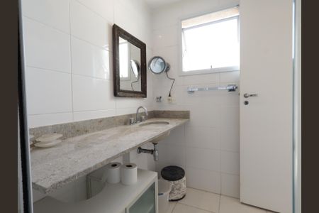 Apartamento para alugar com 280m², 3 quartos e 5 vagasBanheiro da Suíte 1