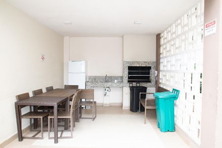 Apartamento para alugar com 39m², 2 quartos e sem vagaÁrea comum - Salão de festas