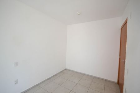 Sala de apartamento para alugar com 2 quartos, 38m² em Valverde, Nova Iguaçu