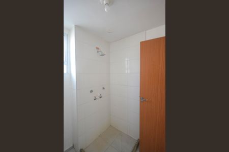 Apartamento para alugar com 38m², 2 quartos e 1 vaga Apartamento para alugar com 38m², 2 quartos e 1 vagaBanheiro