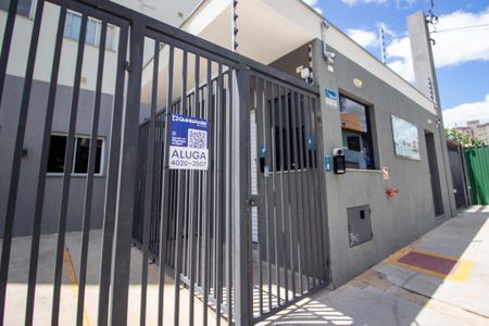 Apartamento para alugar com 44m², 2 quartos e 1 vaga Apartamento para alugar com 44m², 2 quartos e 1 vagaFachada