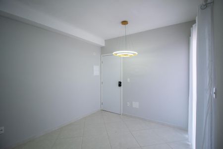 Sala de apartamento para alugar com 2 quartos, 44m² em Jardim Simus, Sorocaba