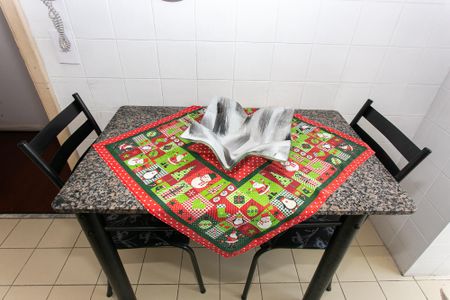 Apartamento à venda com 58m², 2 quartos e 1 vaga Apartamento à venda com 58m², 2 quartos e 1 vagaCozinha - Mesa e Cadeiras