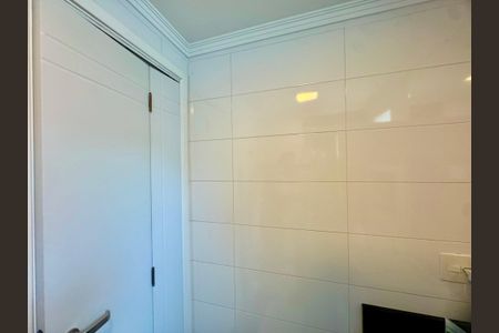 Apartamento à venda com 108m², 3 quartos e 3 vagasBanheiro 3