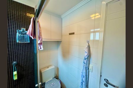 Apartamento à venda com 108m², 3 quartos e 3 vagasBanheiro 3