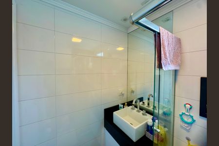 Apartamento à venda com 108m², 3 quartos e 3 vagasBanheiro 3