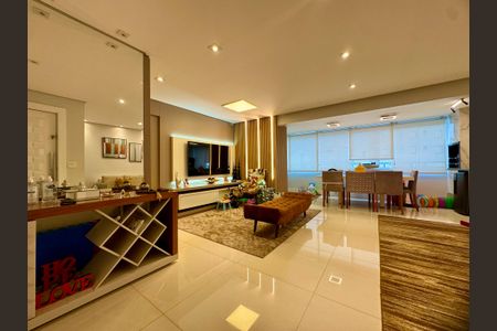 Apartamento à venda com 108m², 3 quartos e 3 vagasSala