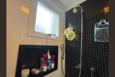 Apartamento à venda com 108m², 3 quartos e 3 vagasBanheiro 3