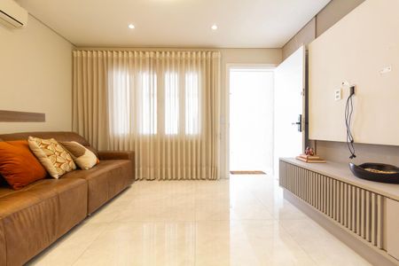 Sala de casa para alugar com 3 quartos, 160m² em Vila Carrão, São Paulo