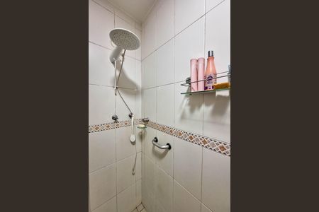 Apartamento à venda com 80m², 2 quartos e 2 vagasBanheiro