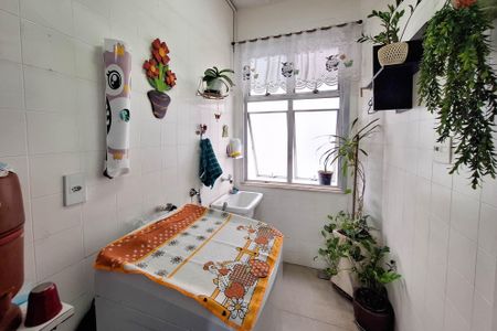 Apartamento à venda com 80m², 2 quartos e 2 vagasÁrea de Serviço