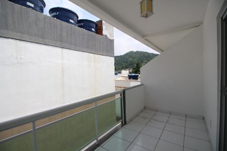Casa de condomínio à venda com 120m², 2 quartos e 1 vagaQuarto 2 - Varanda
