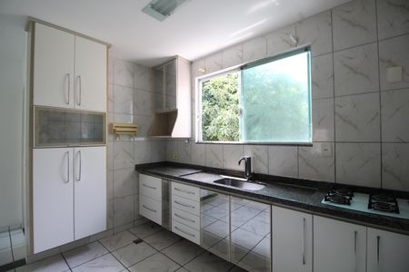 Casa de condomínio à venda com 120m², 2 quartos e 1 vagaCozinha