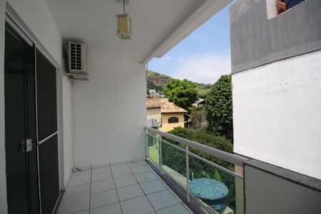 Casa de condomínio à venda com 120m², 2 quartos e 1 vagaQuarto 2 - Varanda