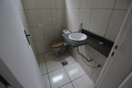 Casa de condomínio à venda com 120m², 2 quartos e 1 vagaLavabo