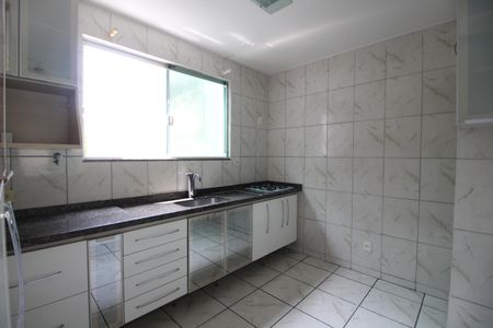 Casa de condomínio à venda com 120m², 2 quartos e 1 vagaCozinha