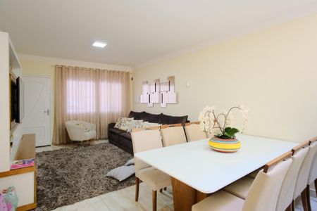 Sala de casa à venda com 3 quartos, 125m² em Vila Carrão, São Paulo