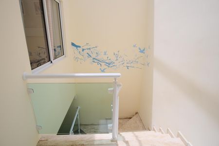 Casa à venda com 125m², 3 quartos e 2 vagasEscada