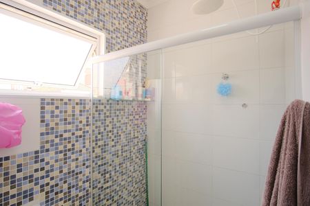 Casa à venda com 125m², 3 quartos e 2 vagasBanheiro da Suíte 1