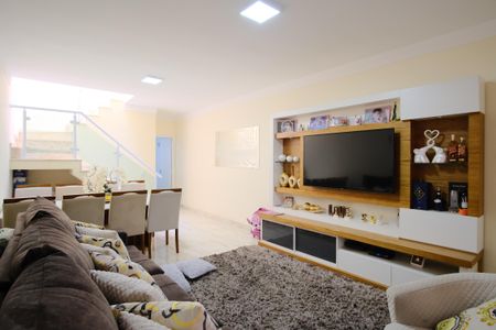 Sala de casa à venda com 3 quartos, 125m² em Vila Carrão, São Paulo