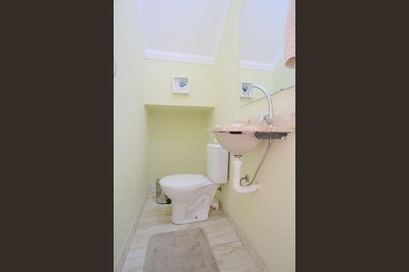 Casa à venda com 125m², 3 quartos e 2 vagasLavabo