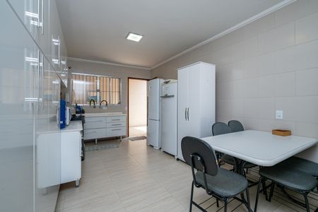 Casa à venda com 176m², 3 quartos e 3 vagasCozinha