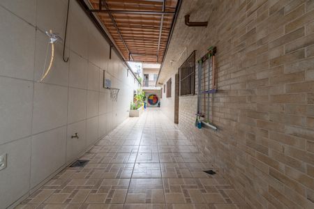 Casa à venda com 176m², 3 quartos e 3 vagasQuintal