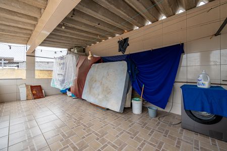 Casa à venda com 176m², 3 quartos e 3 vagasÁrea de Serviço 2