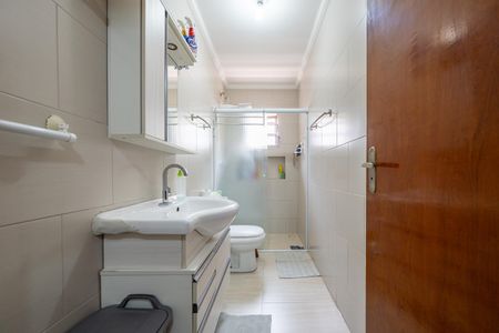 Casa à venda com 176m², 3 quartos e 3 vagasBanheiro