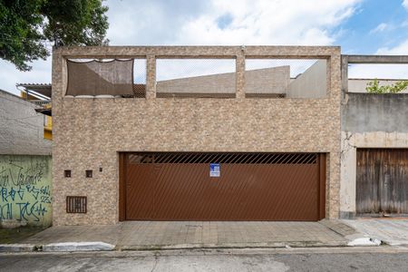 Casa à venda com 176m², 3 quartos e 3 vagasFachada