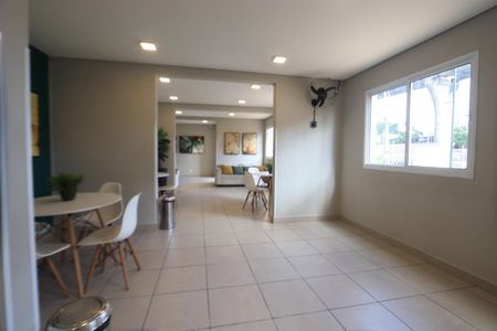 Apartamento para alugar com 34m², 2 quartos e sem vagaÁrea comum - Salão de festas