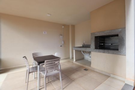 Apartamento para alugar com 34m², 2 quartos e sem vagaÁrea comum - Churrasqueira