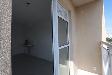 Apartamento para alugar com 34m², 2 quartos e sem vagaVaranda