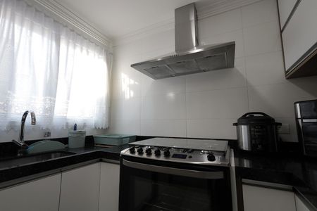 Apartamento para alugar com 120m², 2 quartos e 2 vagas Apartamento para alugar com 120m², 2 quartos e 2 vagasCozinha